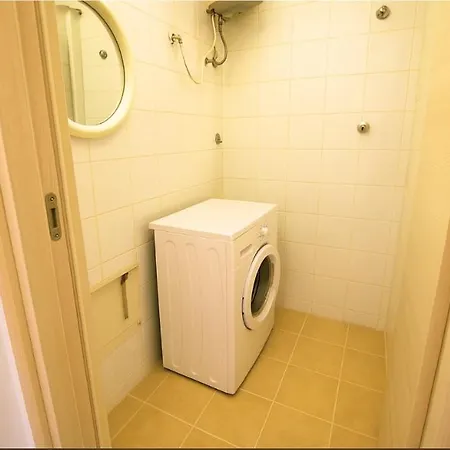 Апартаменти Sara's House Station *